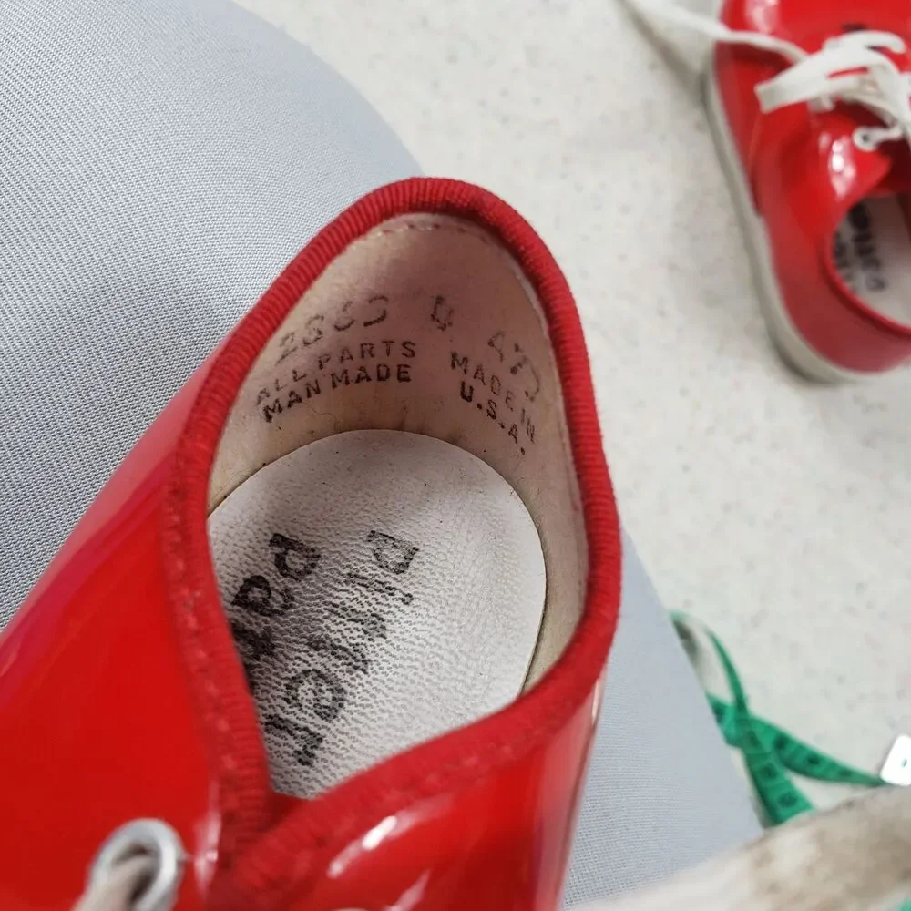 Vintage red patent leather baby shoes 4